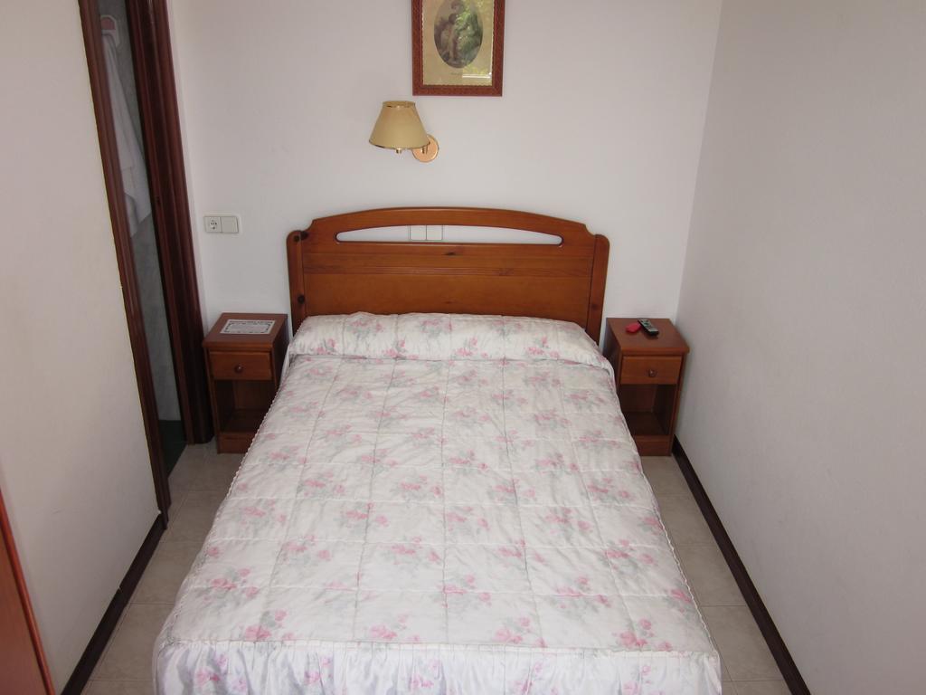 Habitaciones Lopez Azcona Noja Zimmer foto