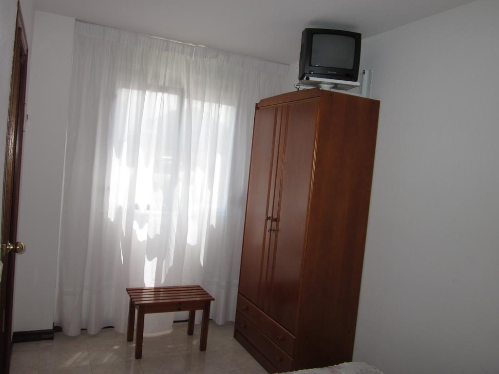 Habitaciones Lopez Azcona Noja Zimmer foto